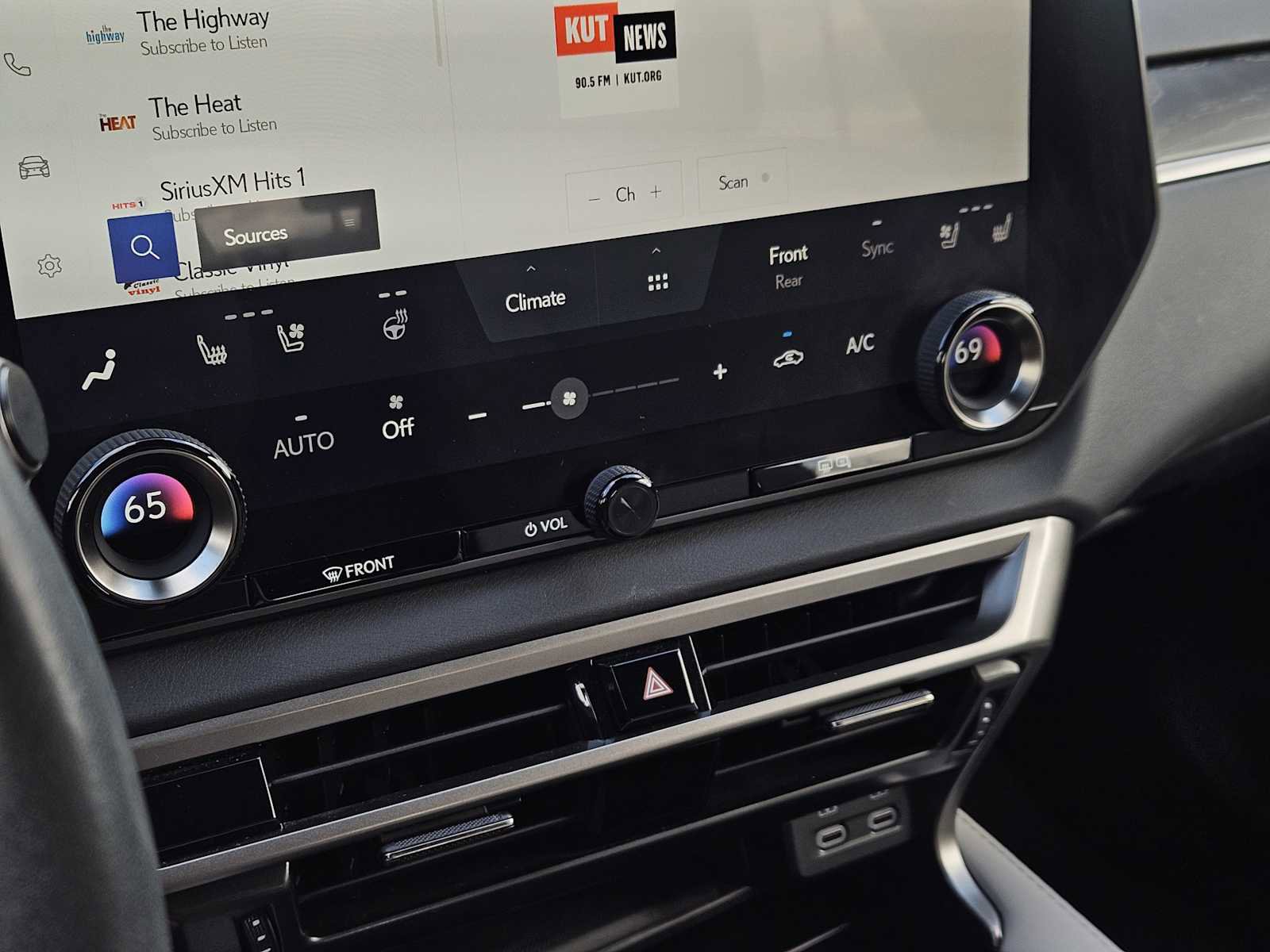 Used 2023 Lexus RX 350 Premium w/ Cold Area Package image 19