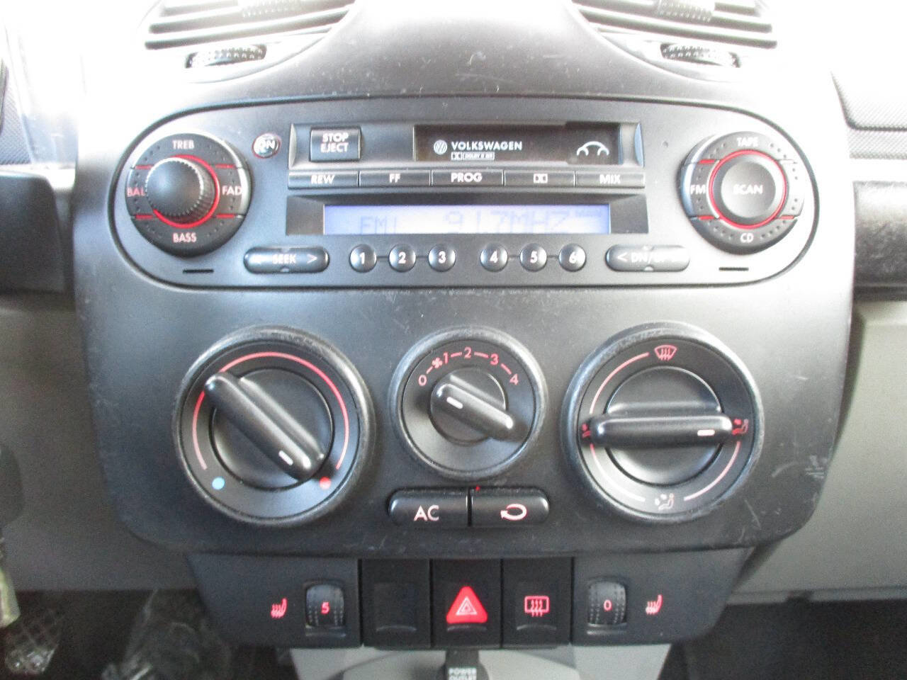 Used 2003 Volkswagen Beetle GLS image 19