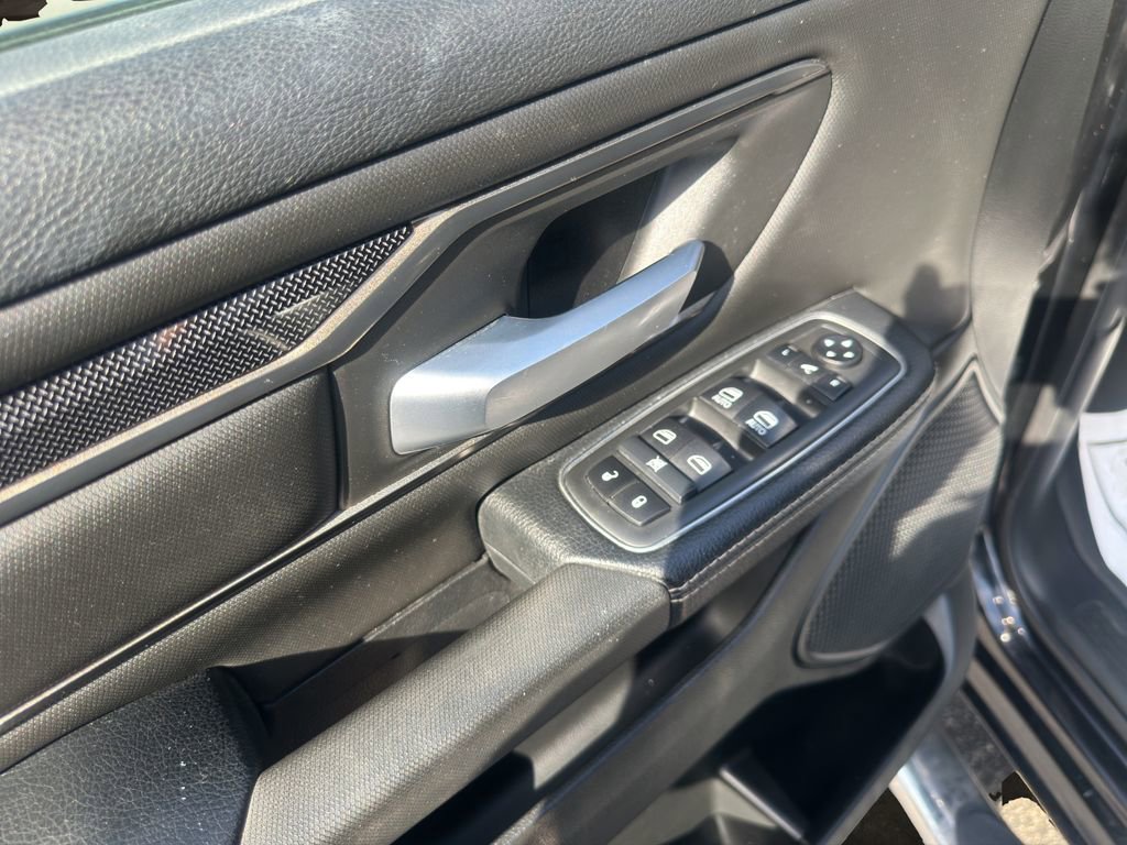 Used 2020 RAM 1500 Sport image 13