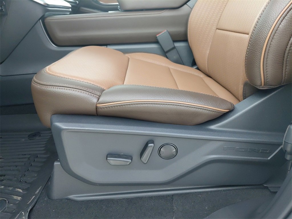 New 2025 Ford Expedition King Ranch image 30