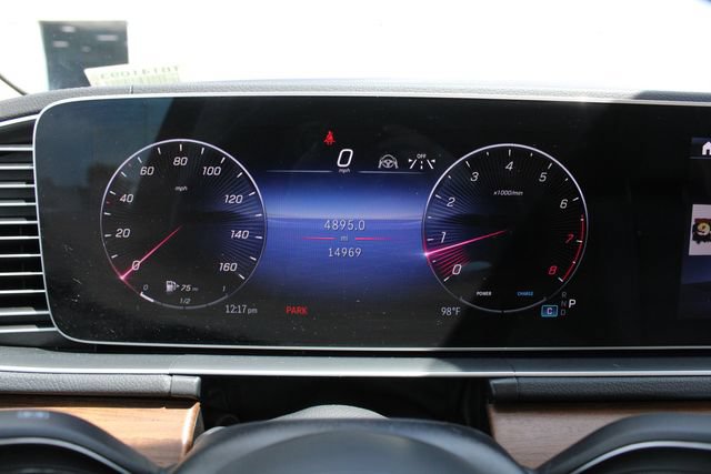 Used 2024 Mercedes-Benz GLS 450 4MATIC image 10