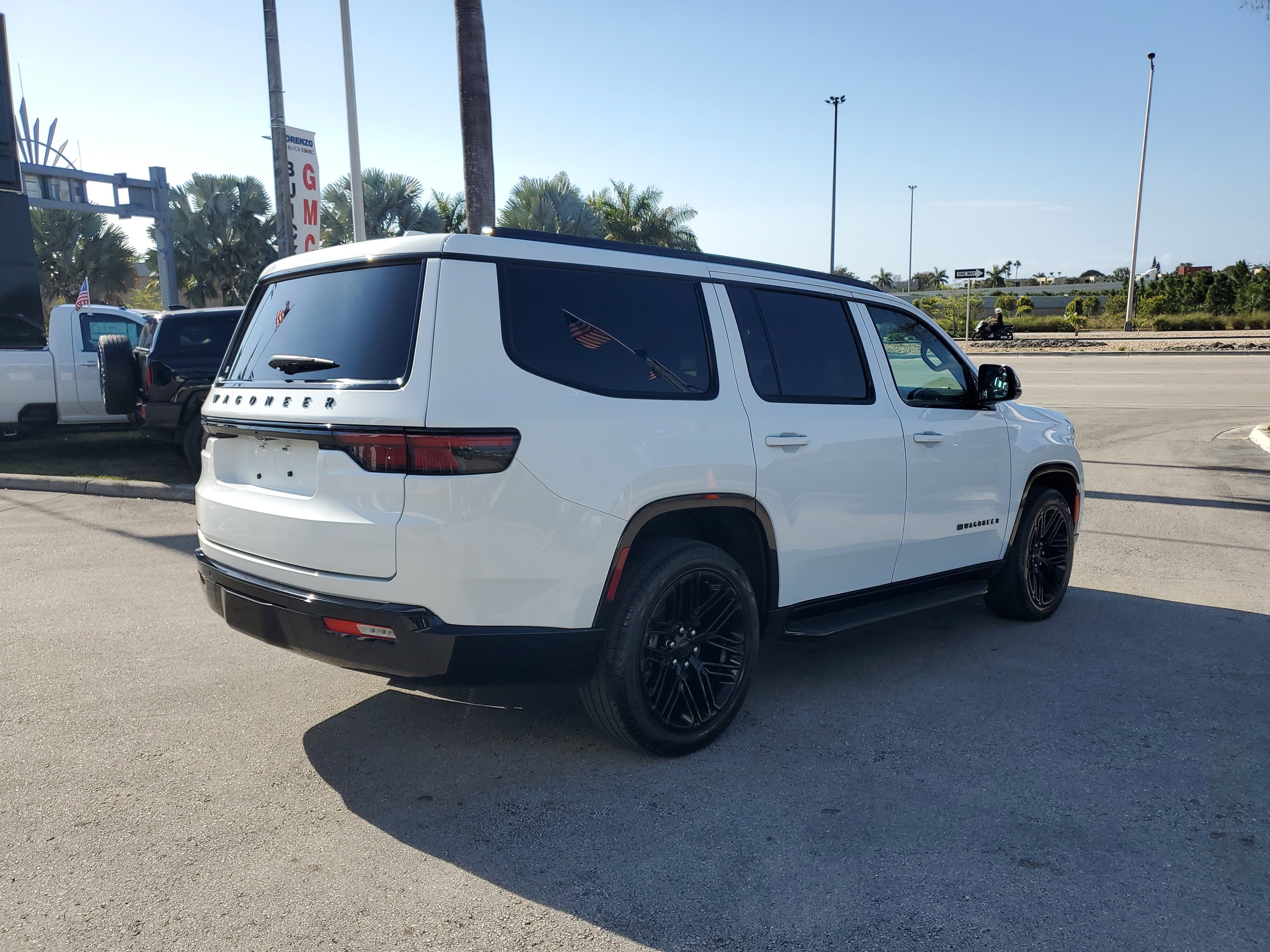 Used 2023 Jeep Wagoneer Series II image 5