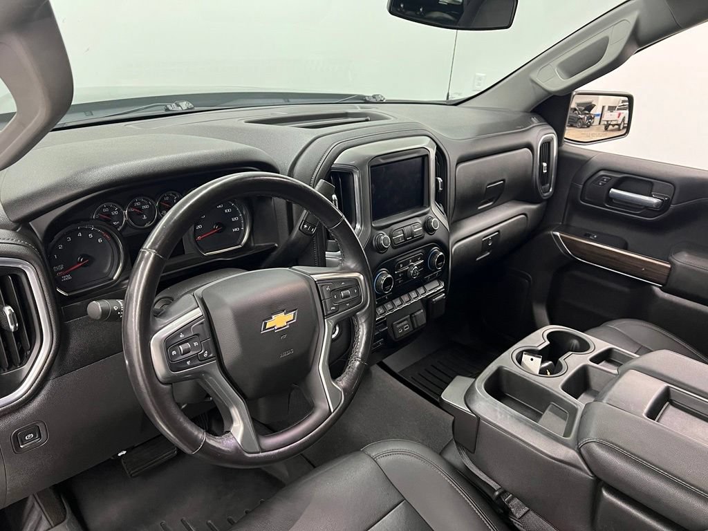 Used 2021 Chevrolet Silverado 1500 LT w/ Z71 Off-Road Package AWD/4WD image 13