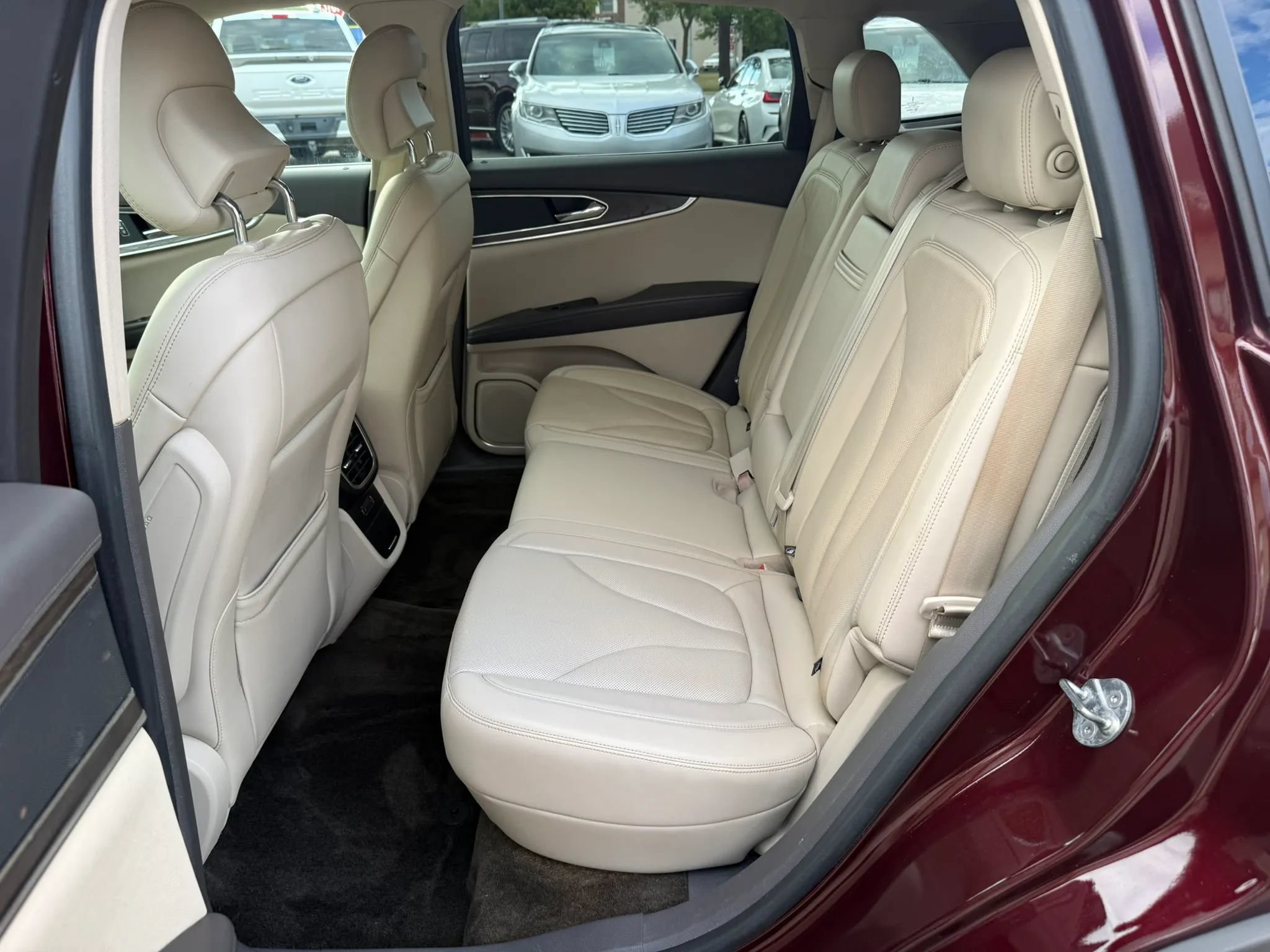 Used 2017 Lincoln MKX Reserve w/ Lincoln MKX Climate Package AWD/4WD image 31