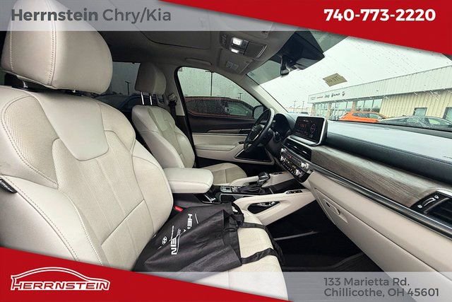 Used 2022 Kia Telluride EX w/ EX Premium Package image 27