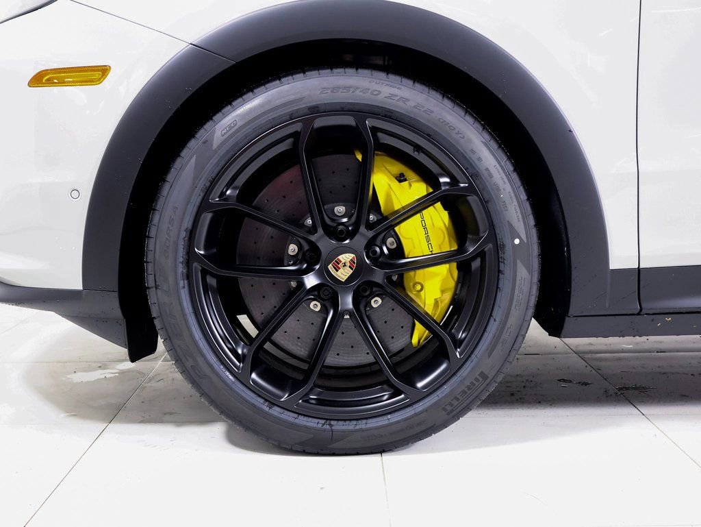 New 2026 Porsche Cayenne Turbo GT image 26