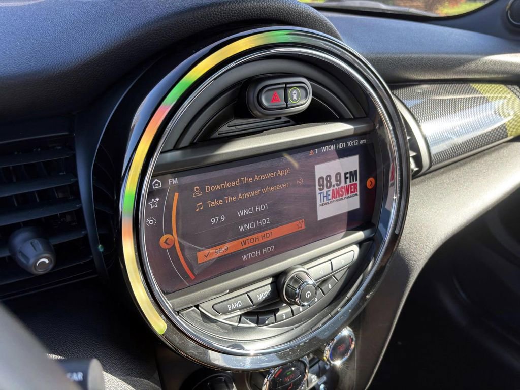 Used 2021 MINI Cooper SE w/ 8.8" Touchscreen Nav Package image 19