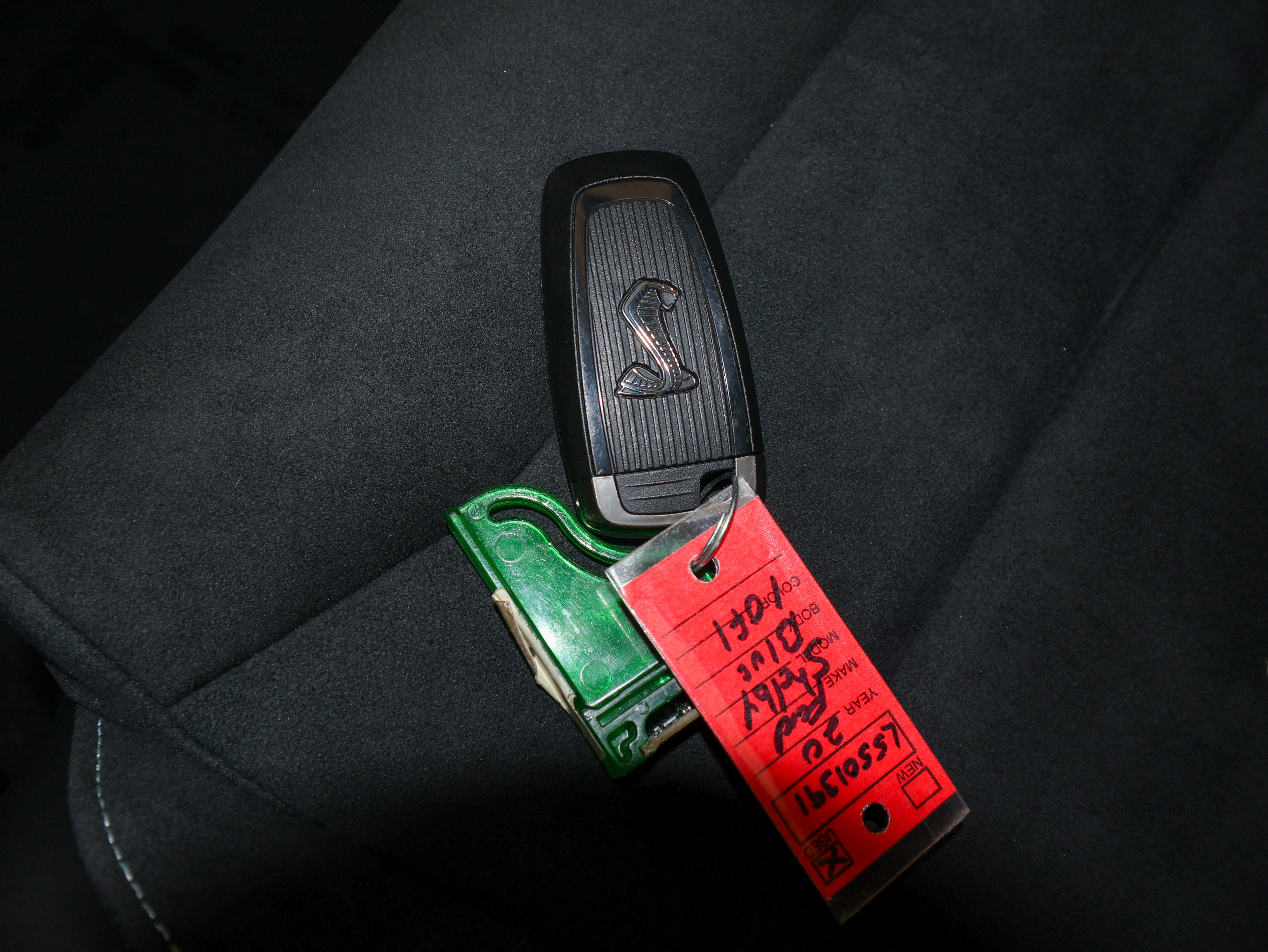 Used 2020 Ford Mustang Shelby GT500 w/ Carbon Fiber Track Pack RWD image 40