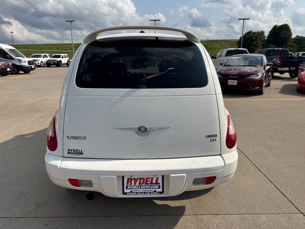 Used 2008 Chrysler PT Cruiser Limited FWD image 29