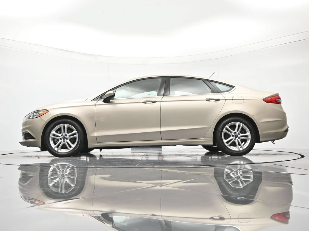 Used 2018 Ford Fusion SE w/ Fusion SE Technology Package FWD image 44