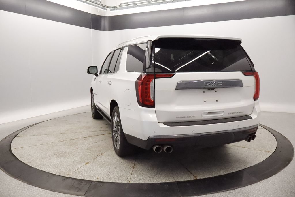 Used 2023 GMC Yukon Denali Ultimate AWD/4WD image 8