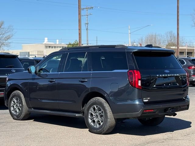 Used 2025 Ford Expedition Active image 45
