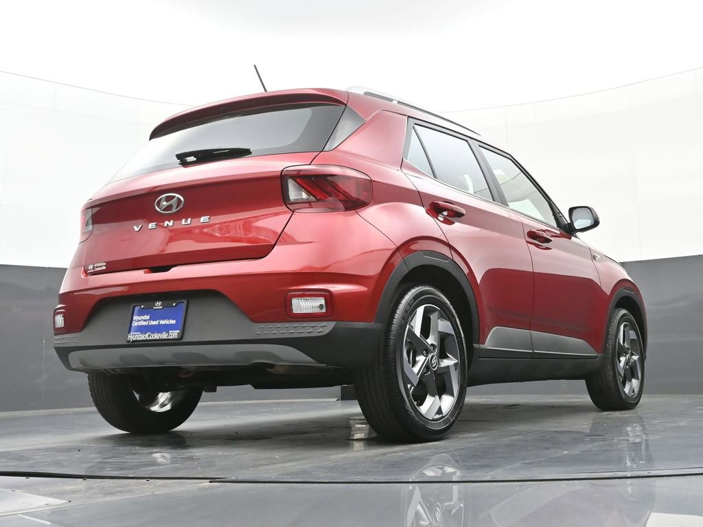 Used 2024 Hyundai Venue Limited image 45