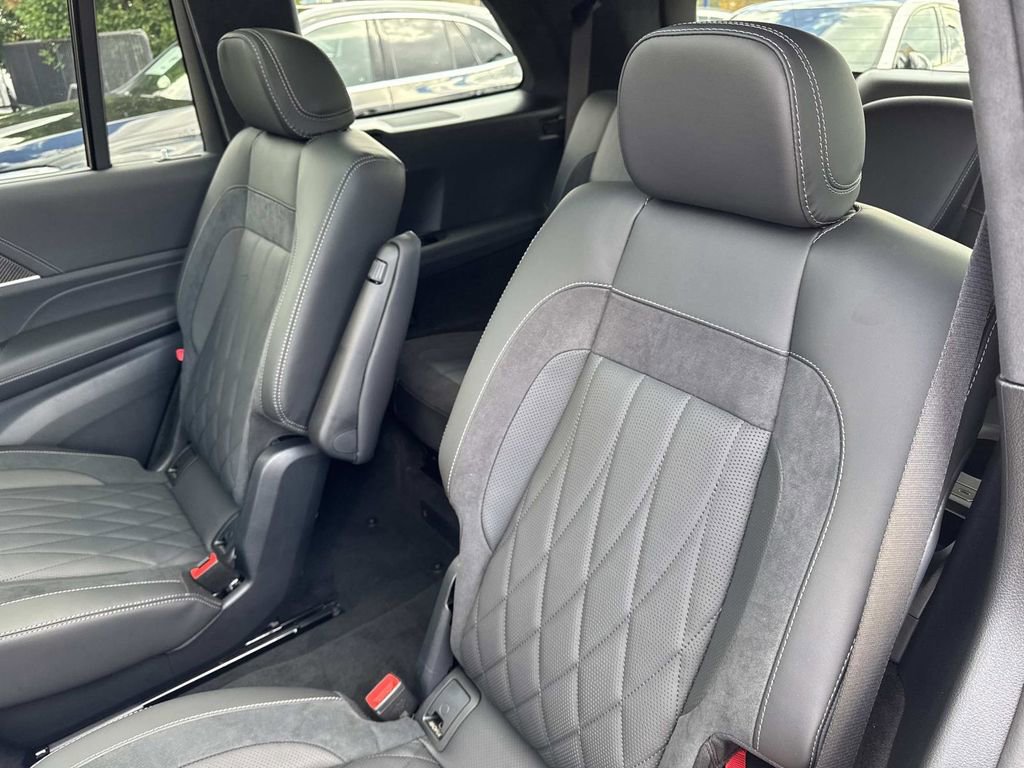 New 2026 Mercedes-Benz GLS 63 AMG 4MATIC image 16