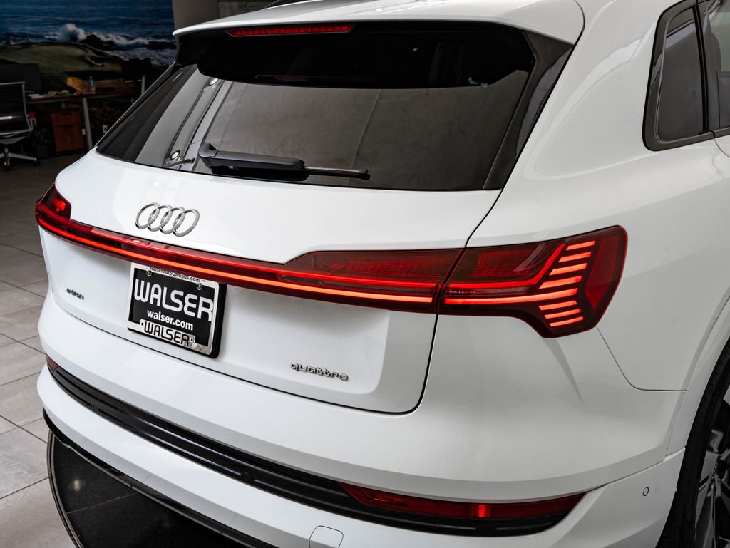 Used 2021 Audi e-tron Premium w/ Convenience Plus Package AWD/4WD image 9
