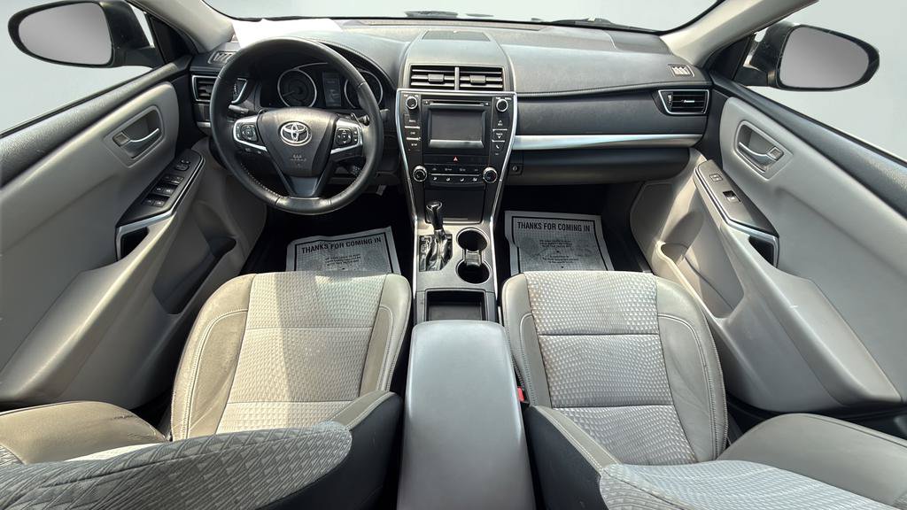 Used 2015 Toyota Camry SE FWD image 29