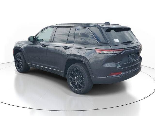 New 2026 Jeep Grand Cherokee Summit w/ Obsidian Package AWD/4WD image 3