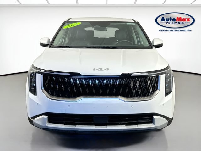 Used 2025 Kia Carnival FWD image 6