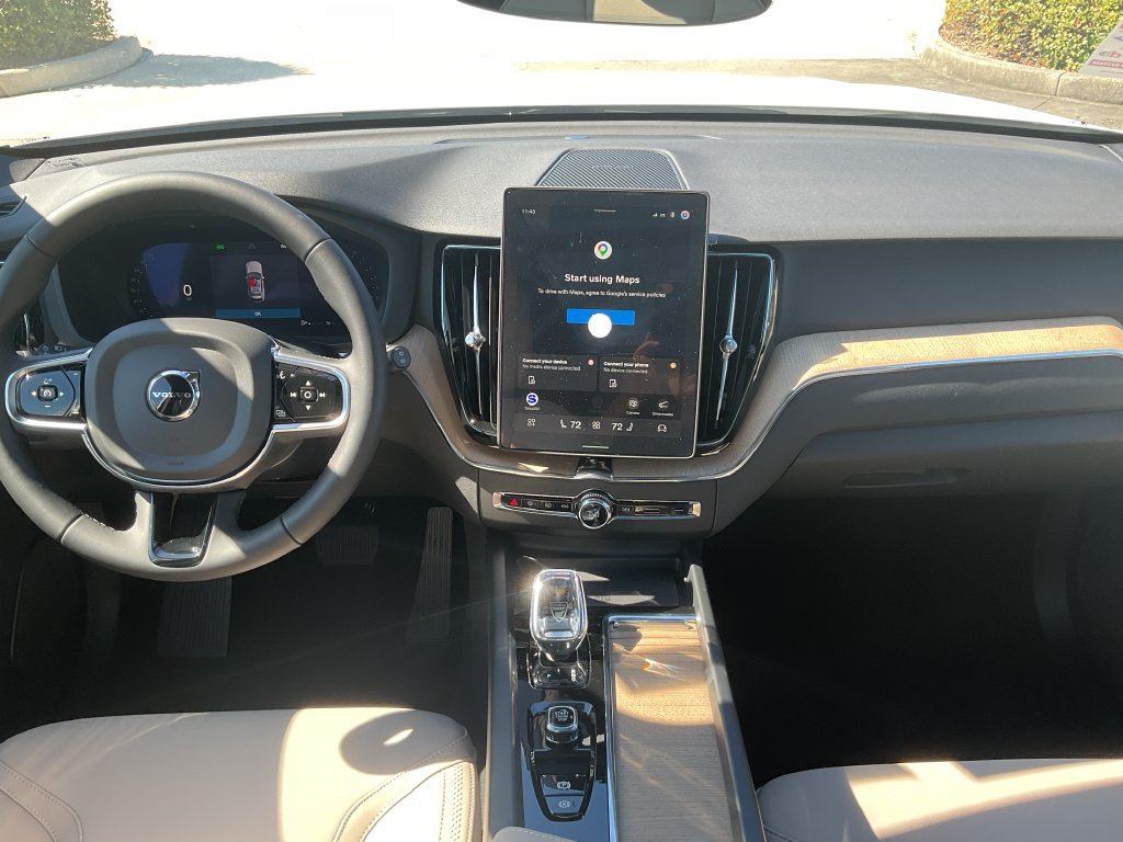 New 2027 Volvo XC60 B5 Plus AWD/4WD image 20