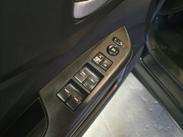 Used 2014 Honda CR-V LX image 13