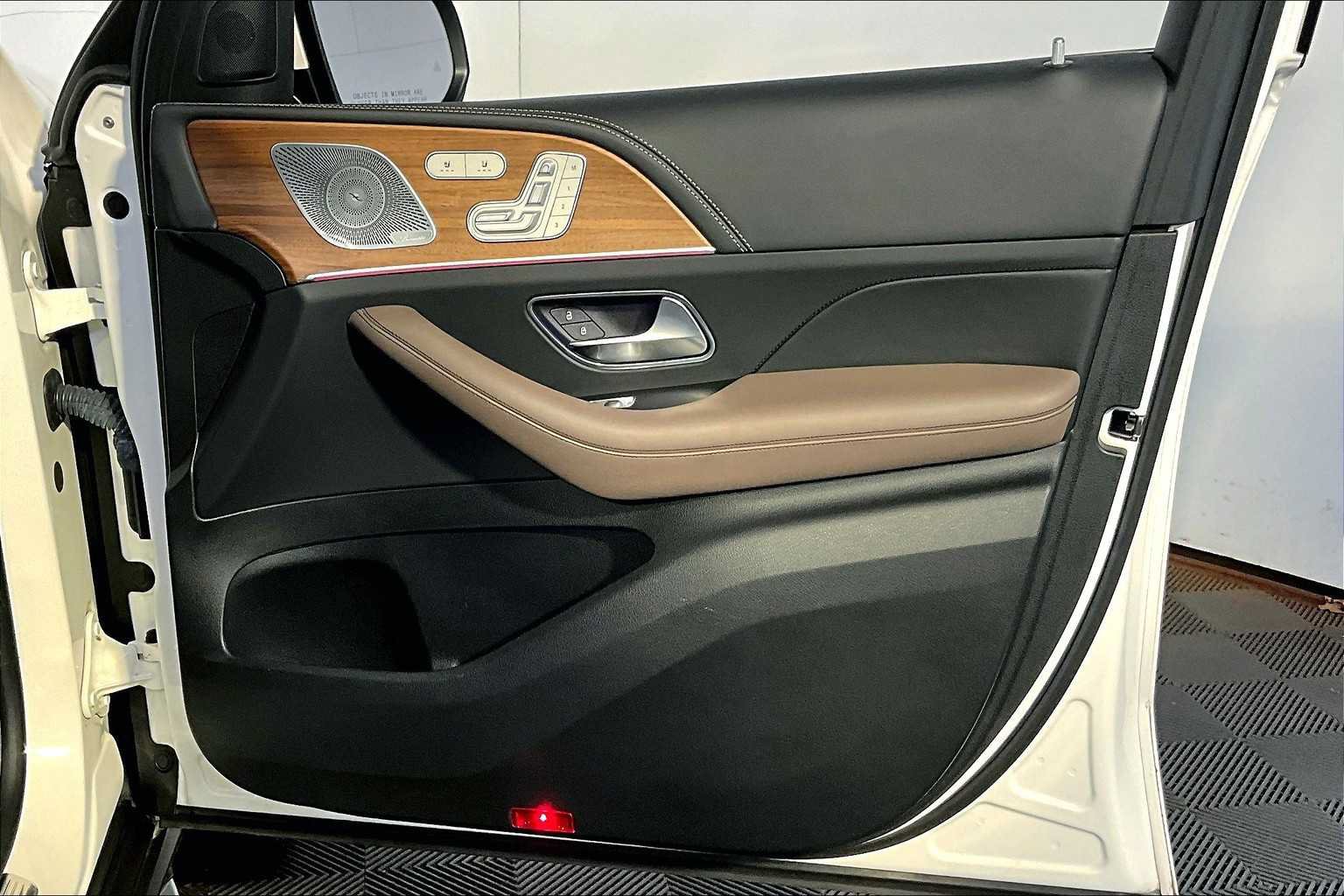 Certified 2021 Mercedes-Benz GLS 63 AMG 4MATIC image 23