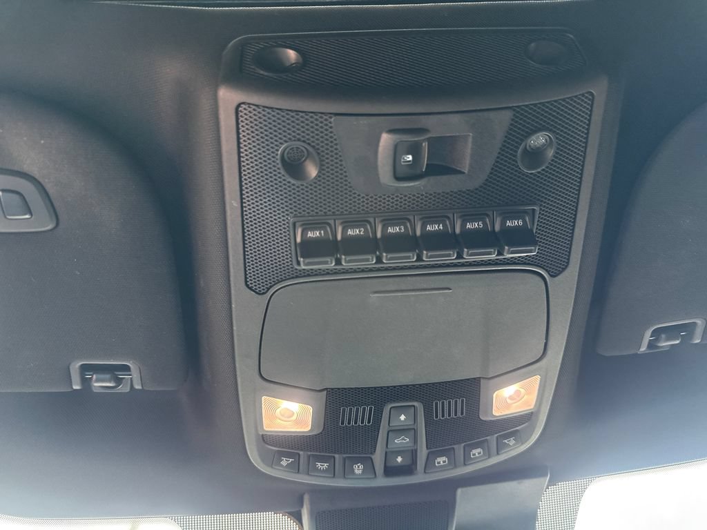 Used 2019 Ford F150 Raptor w/ Equipment Group 802A Luxury AWD/4WD image 17