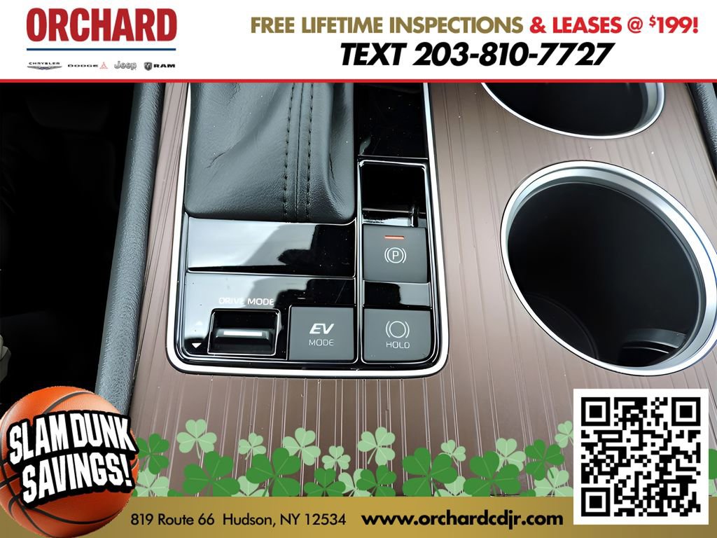 Used 2022 Toyota Sienna XLE image 21