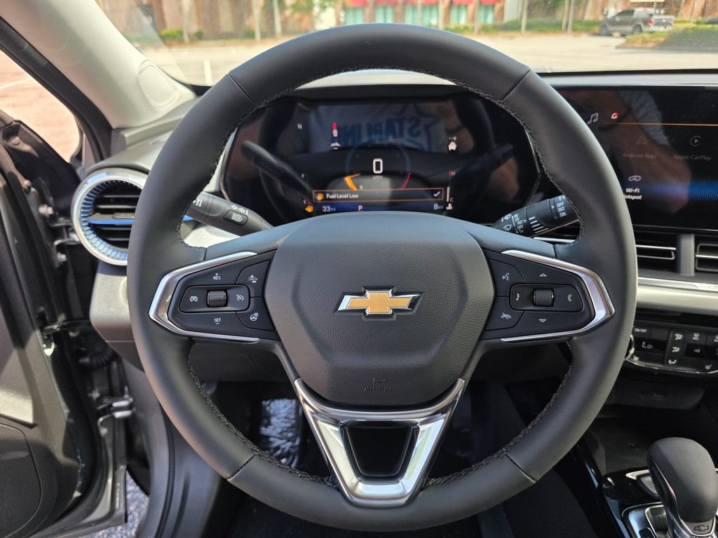 New 2026 Chevrolet Trax LT w/ Sunroof Package FWD image 15