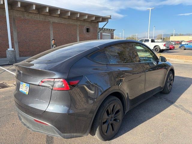 Used 2024 Tesla Model Y Long Range image 3