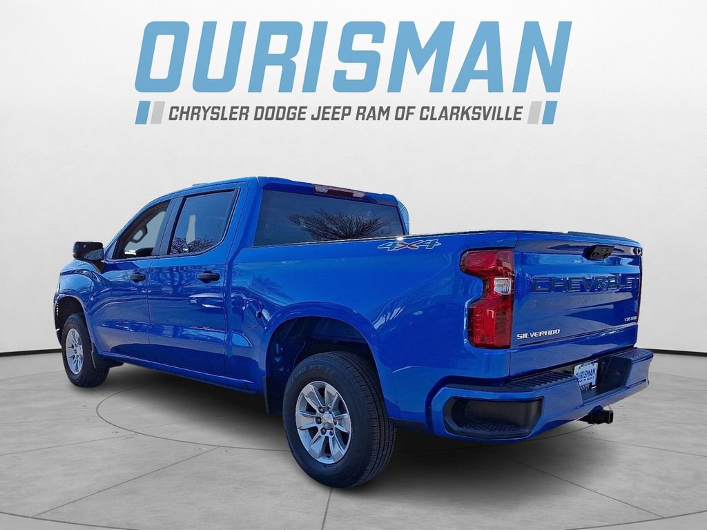 Used 2025 Chevrolet Silverado 1500 Custom w/ Turbomax Blackout Package image 4