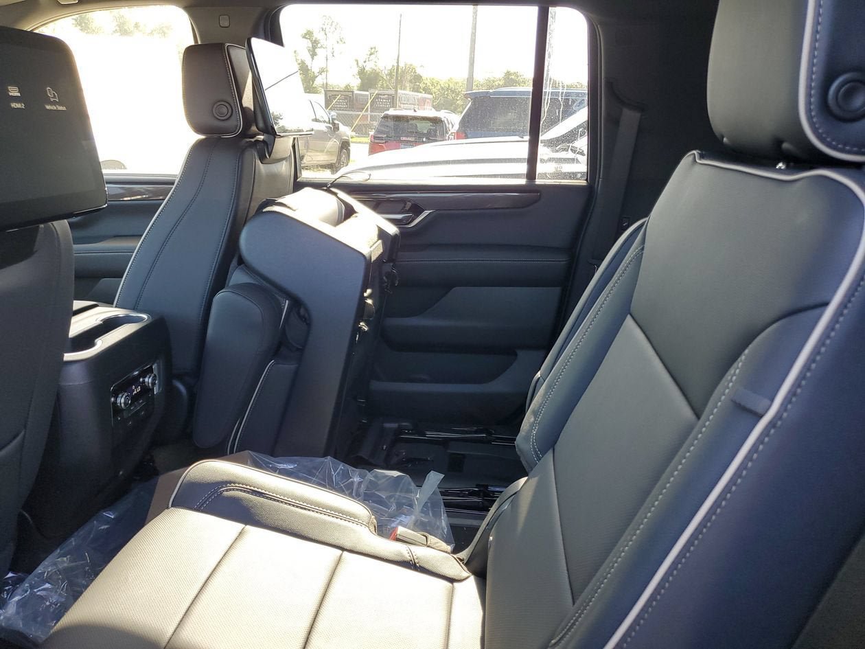 New 2026 GMC Yukon XL Elevation w/ Elevation Premium Package AWD/4WD image 11
