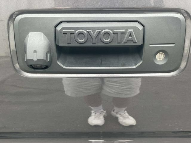 Used 2023 Toyota Tacoma SR5 w/ SR5 Appearance Package RWD image 9