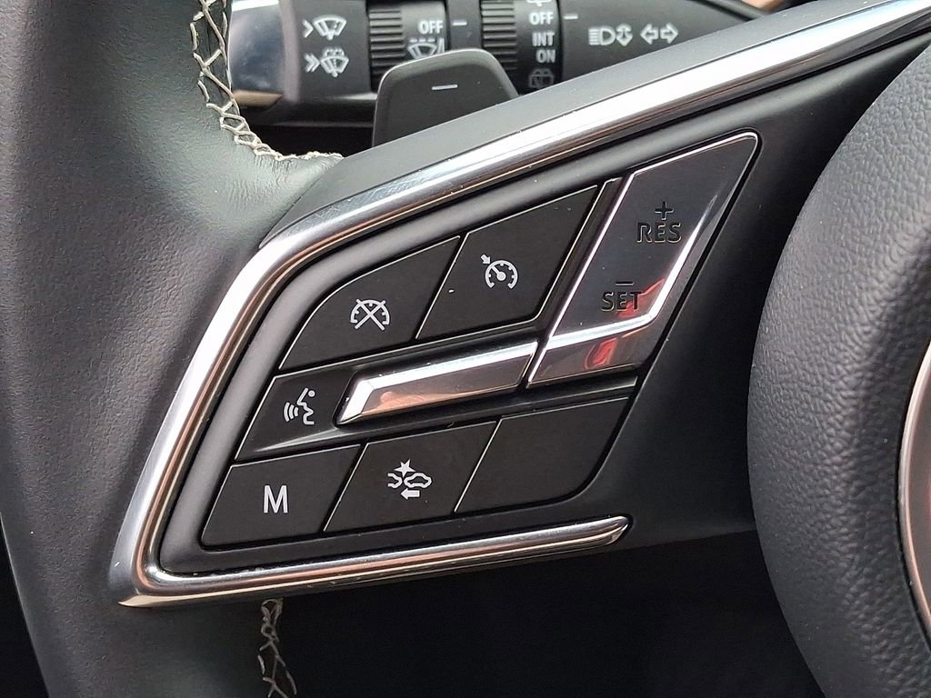 Certified 2025 Buick Envision Sport Touring image 22