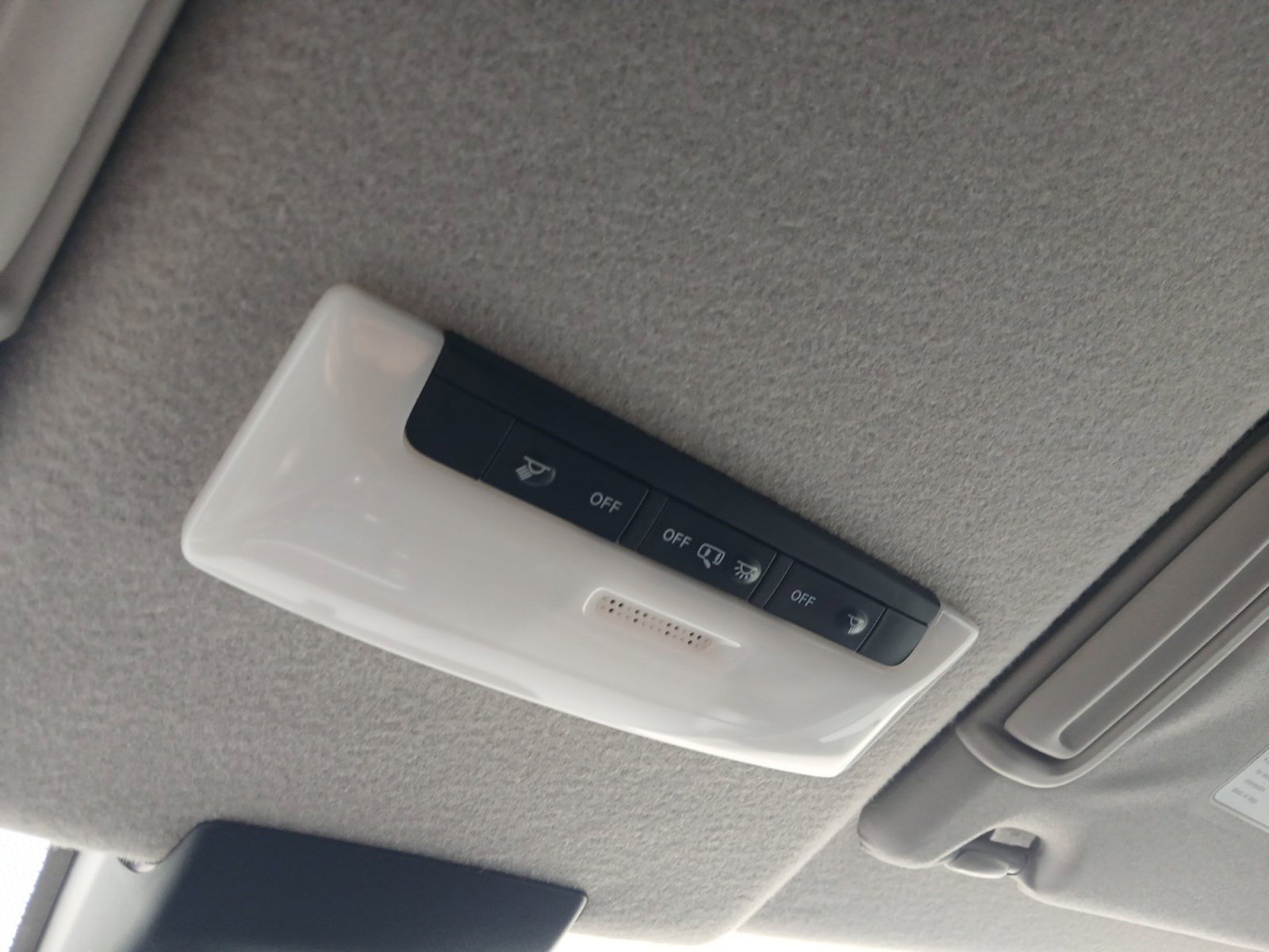 Used 2024 Nissan Kicks S image 21