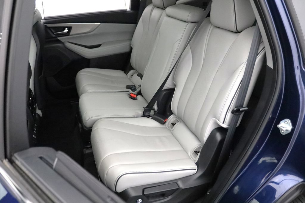 Certified 2024 Acura MDX w/ Advance Package AWD/4WD image 10