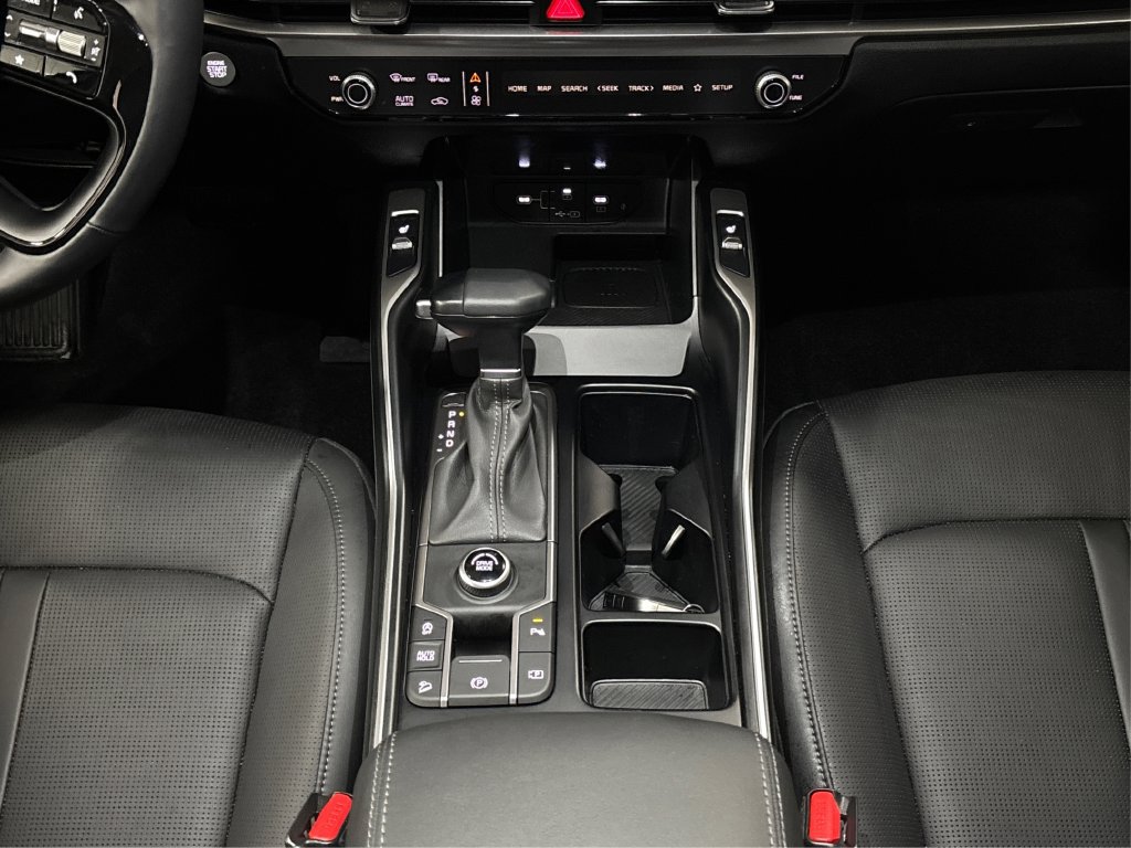 Certified 2026 Kia Sorento S w/ S Panoramic Sunroof Package FWD image 21