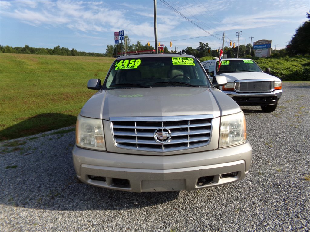 Used 2006 Cadillac Escalade ESV Platinum image 2