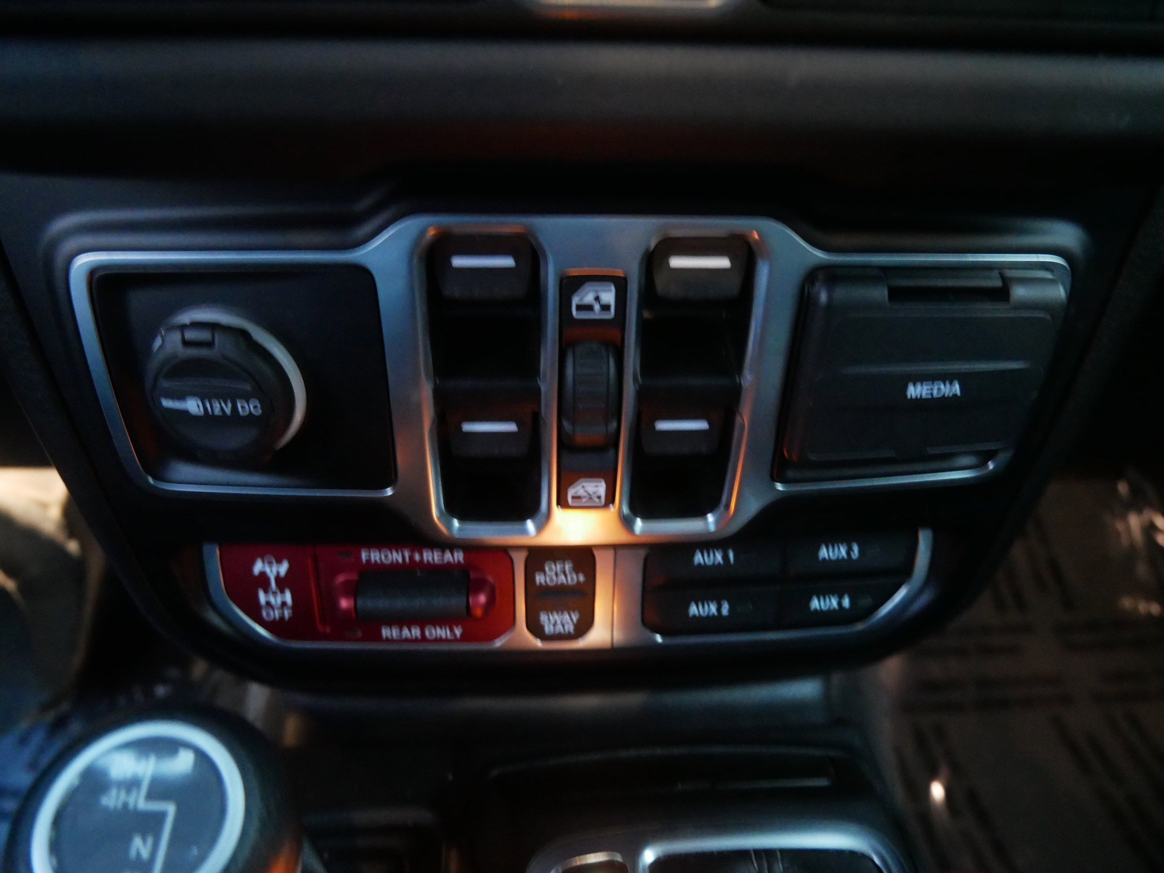 Used 2024 Jeep Wrangler Unlimited Rubicon image 29