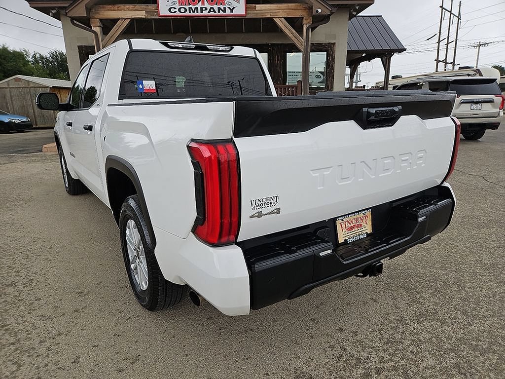 Used 2022 Toyota Tundra SR5 AWD/4WD image 5