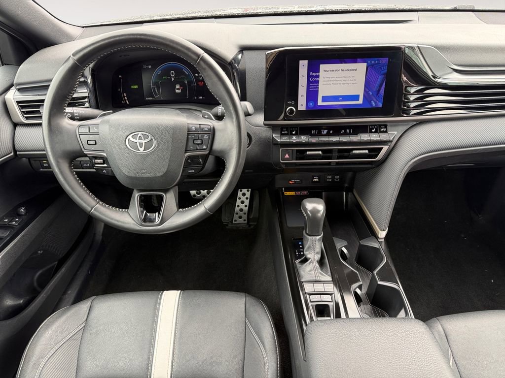 Certified 2025 Toyota Camry SE w/ Convenience Package image 10