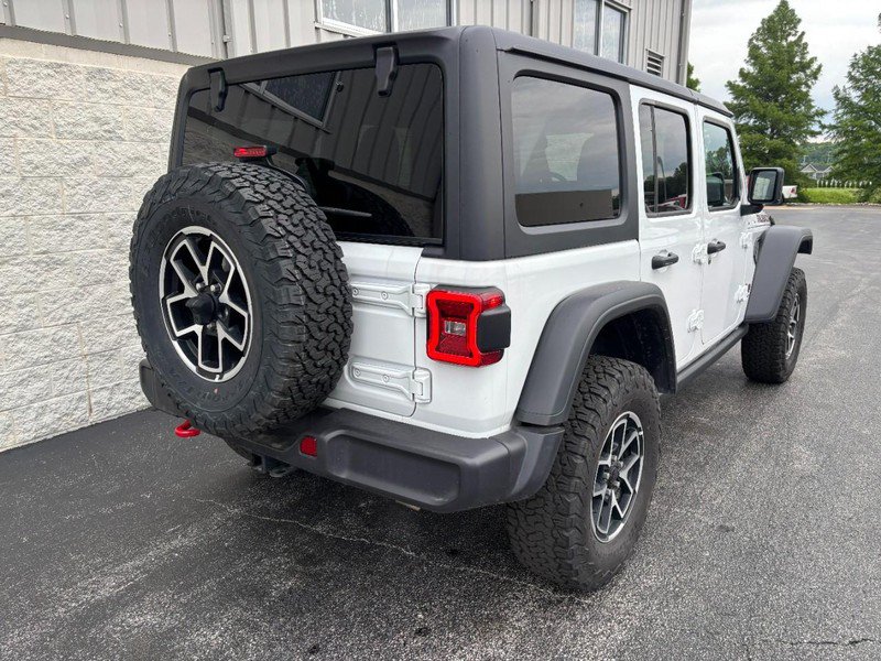 Used 2026 Jeep Wrangler Unlimited Rubicon w/ Technology Group AWD/4WD image 3