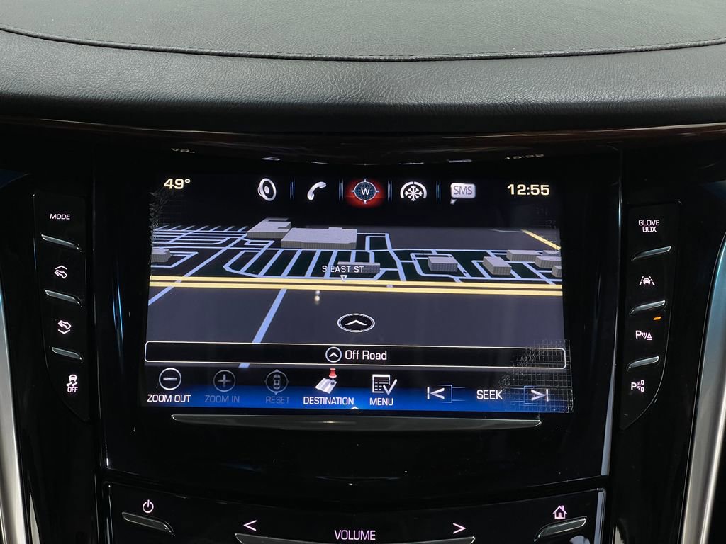 Used 2018 Cadillac Escalade ESV Luxury image 10