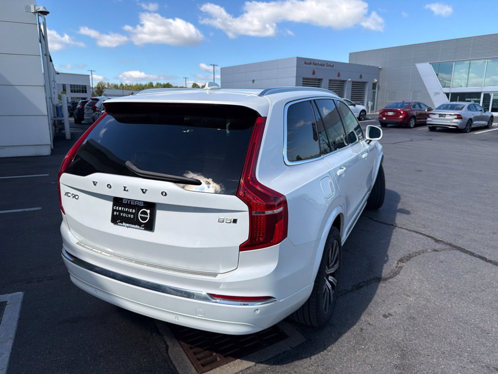 Used 2024 Volvo XC90 B5 Core w/ Protection Package Premier AWD/4WD image 3
