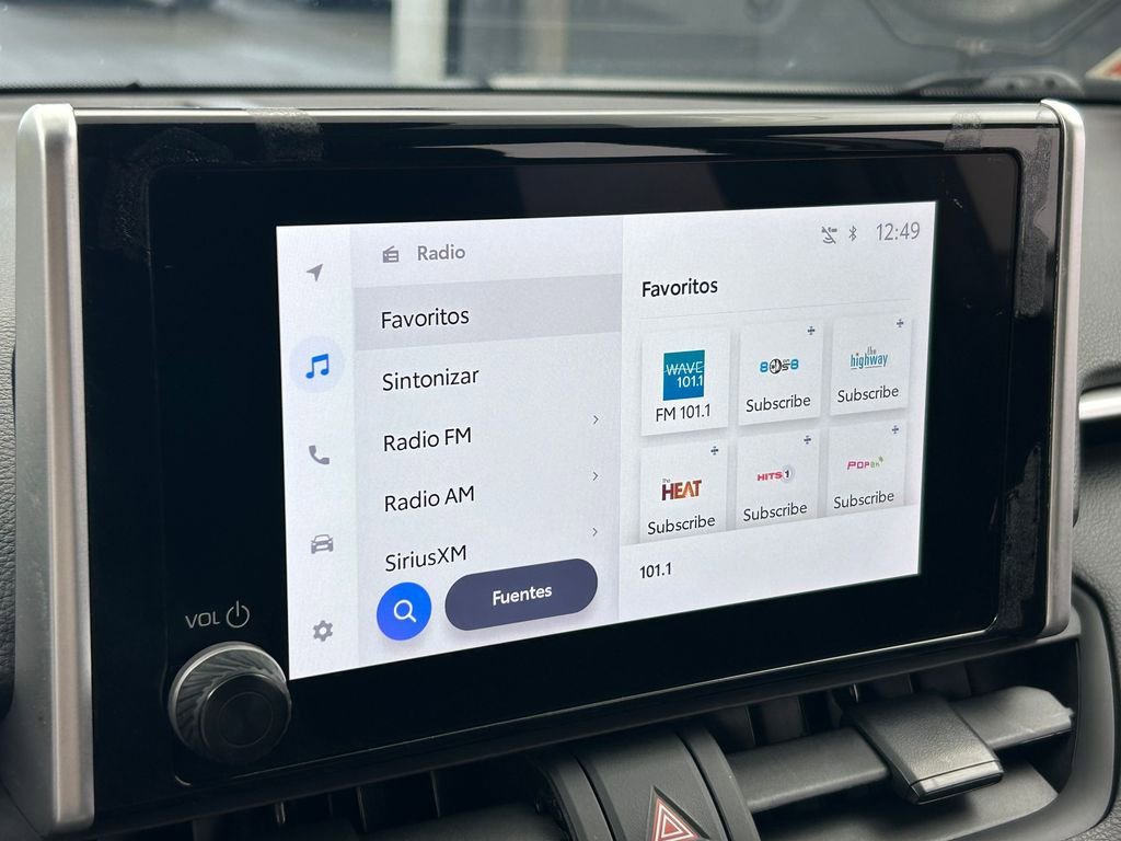 Used 2024 Toyota RAV4 LE FWD image 20