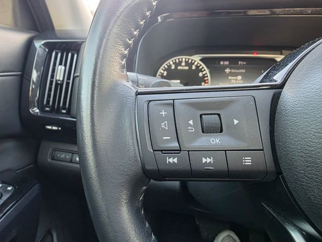 Used 2022 Nissan Pathfinder SV w/ SV Premium Package image 24