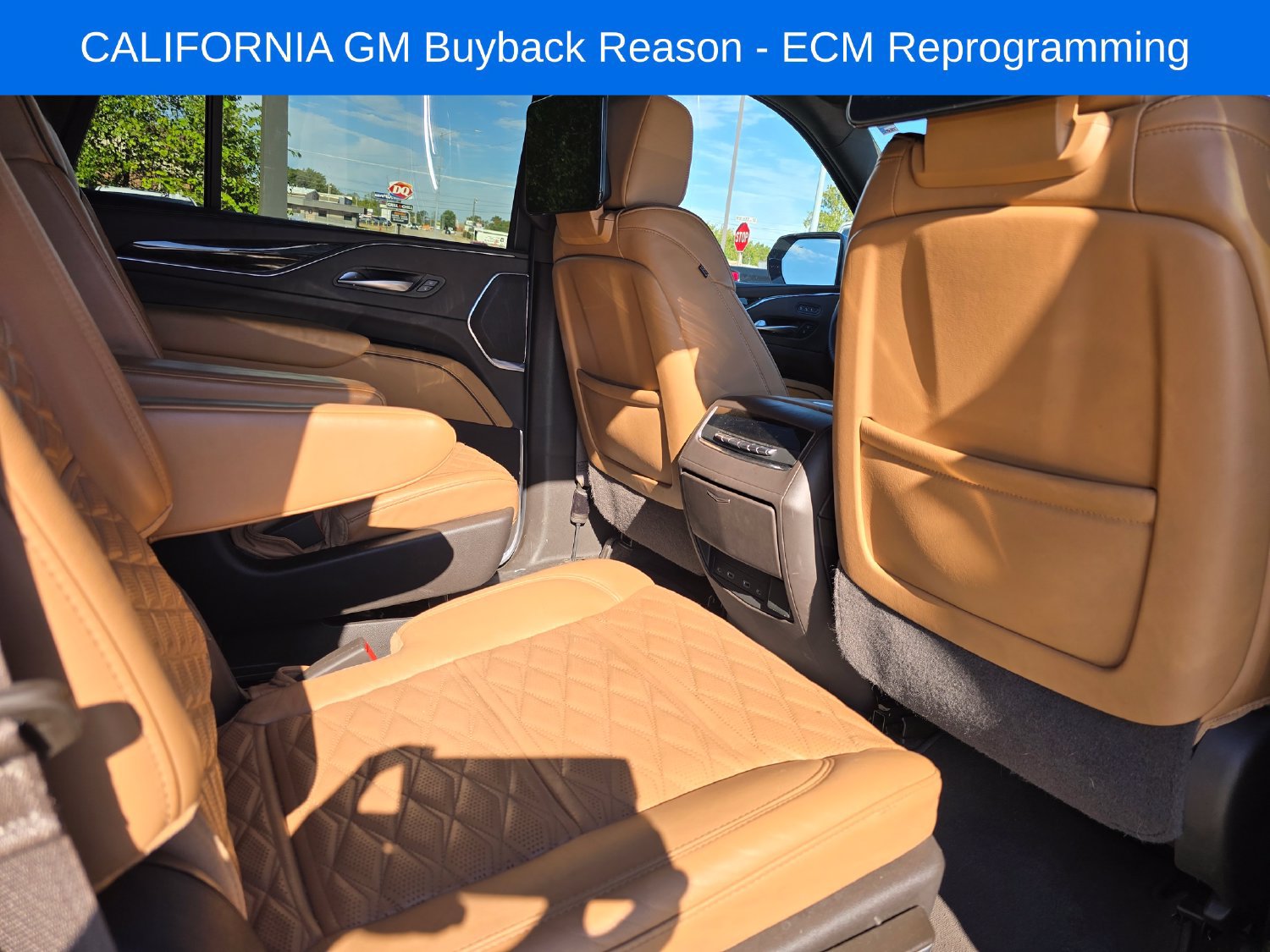 Used 2024 Cadillac Escalade Sport w/ Heavy-Duty Trailer Package AWD/4WD image 12