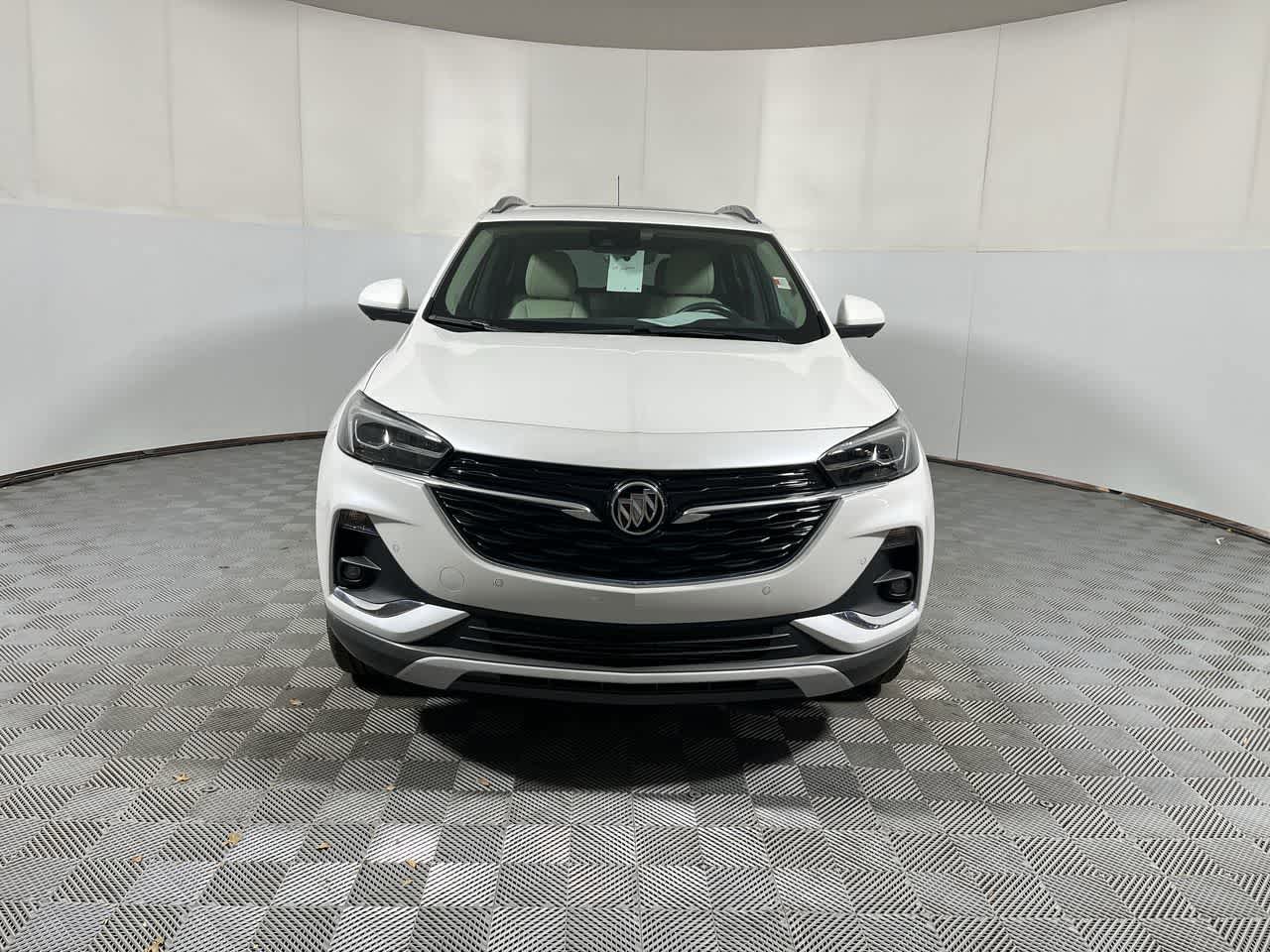 Used 2023 Buick Encore GX Essence w/ Advanced Technology Package FWD image 3