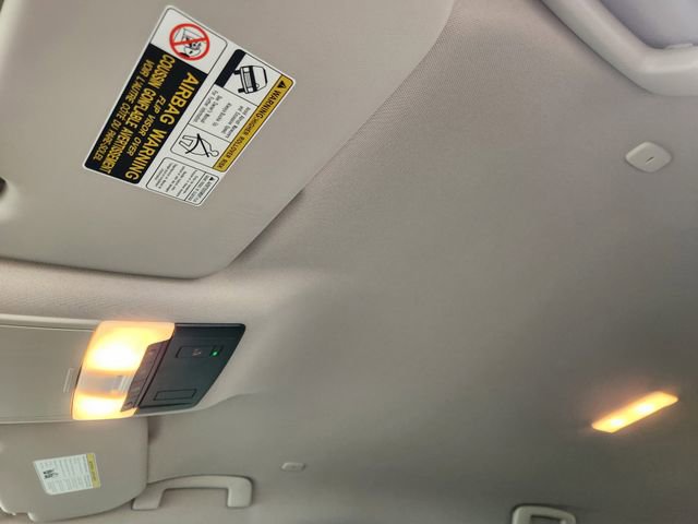 Used 2023 Nissan Rogue SV image 19