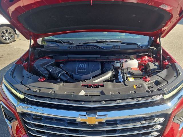 New 2027 Chevrolet Traverse LT w/ Sun and Wheel Package FWD image 31