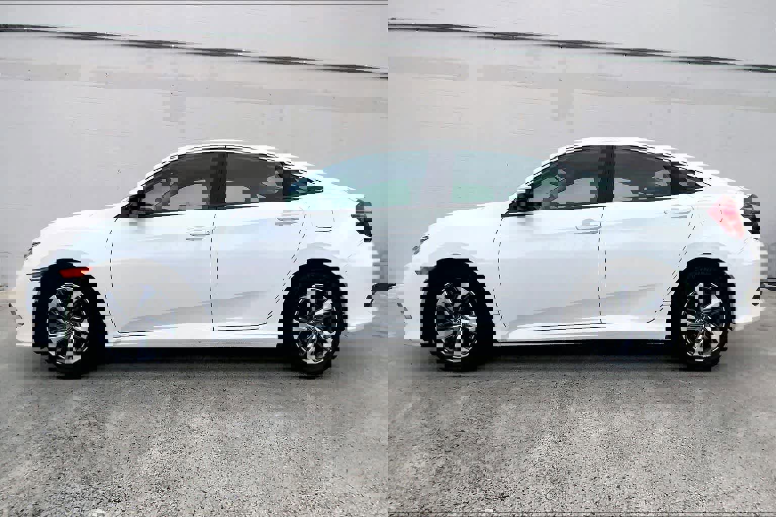 Used 2019 Honda Civic LX image 4